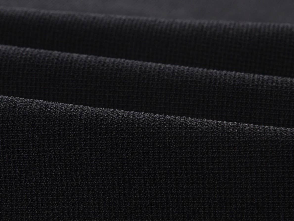 Zwarte gebreide tweed set met parelkraag